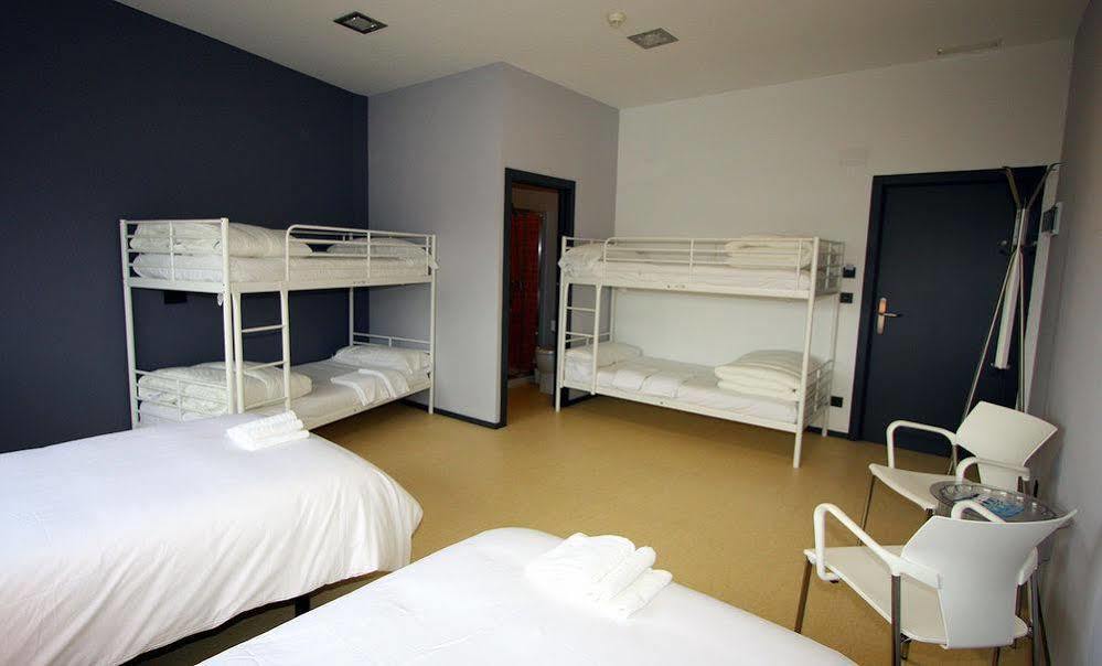 Kaps Hostel Comarca de Vigo Buitenkant foto